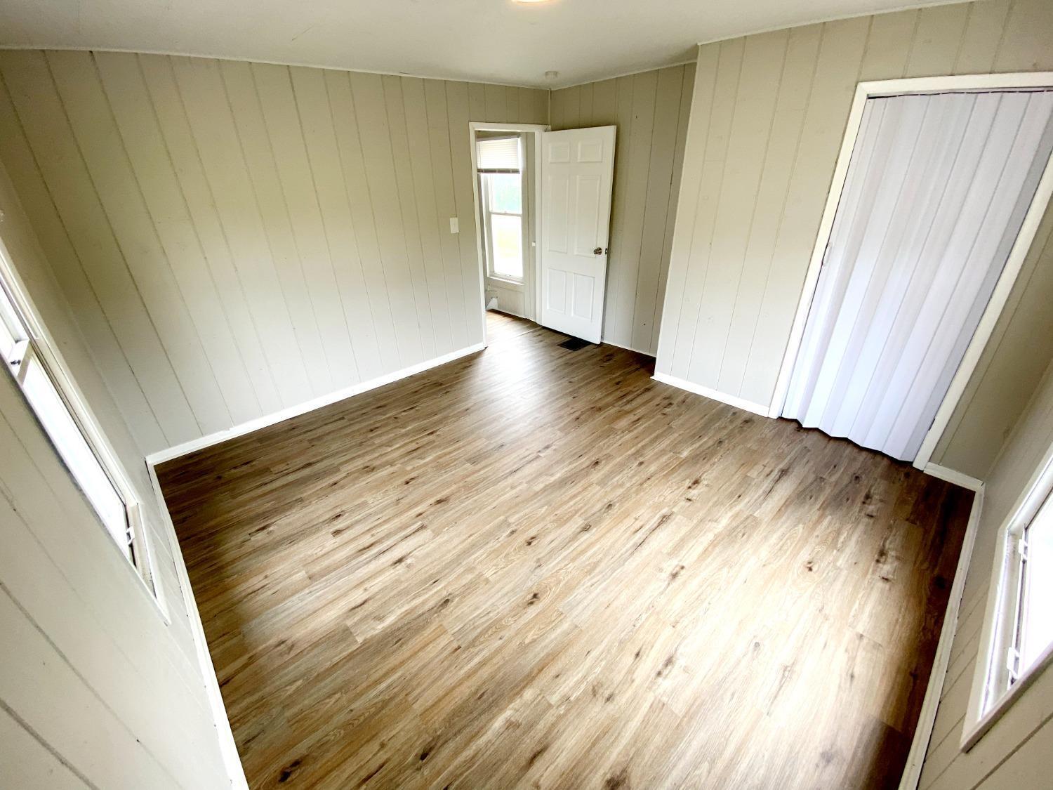 421 Yankee Road Middletown, OH 45044 - Photo 23 of 32 Gallery Image 23