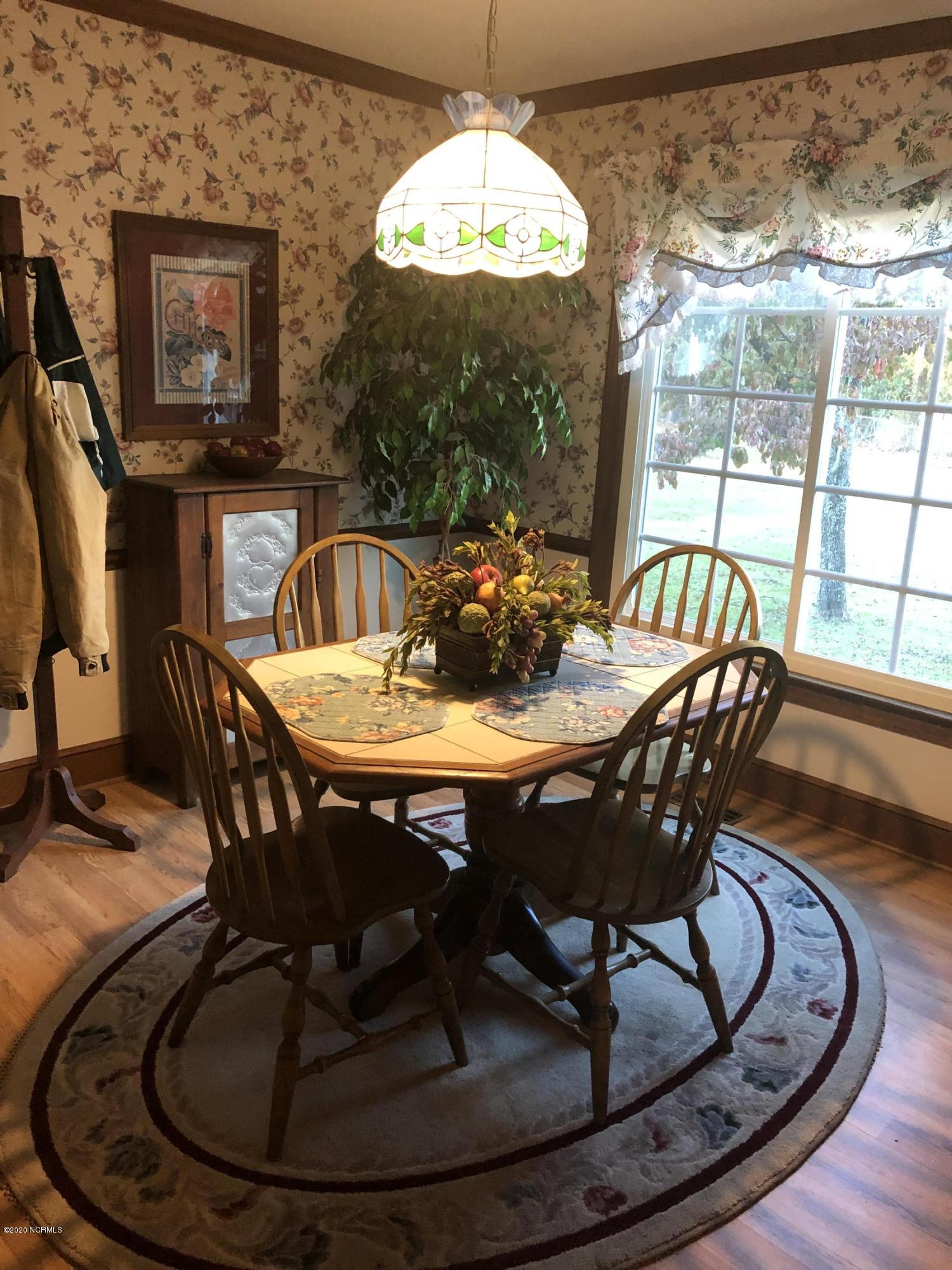 Breakfast Nook