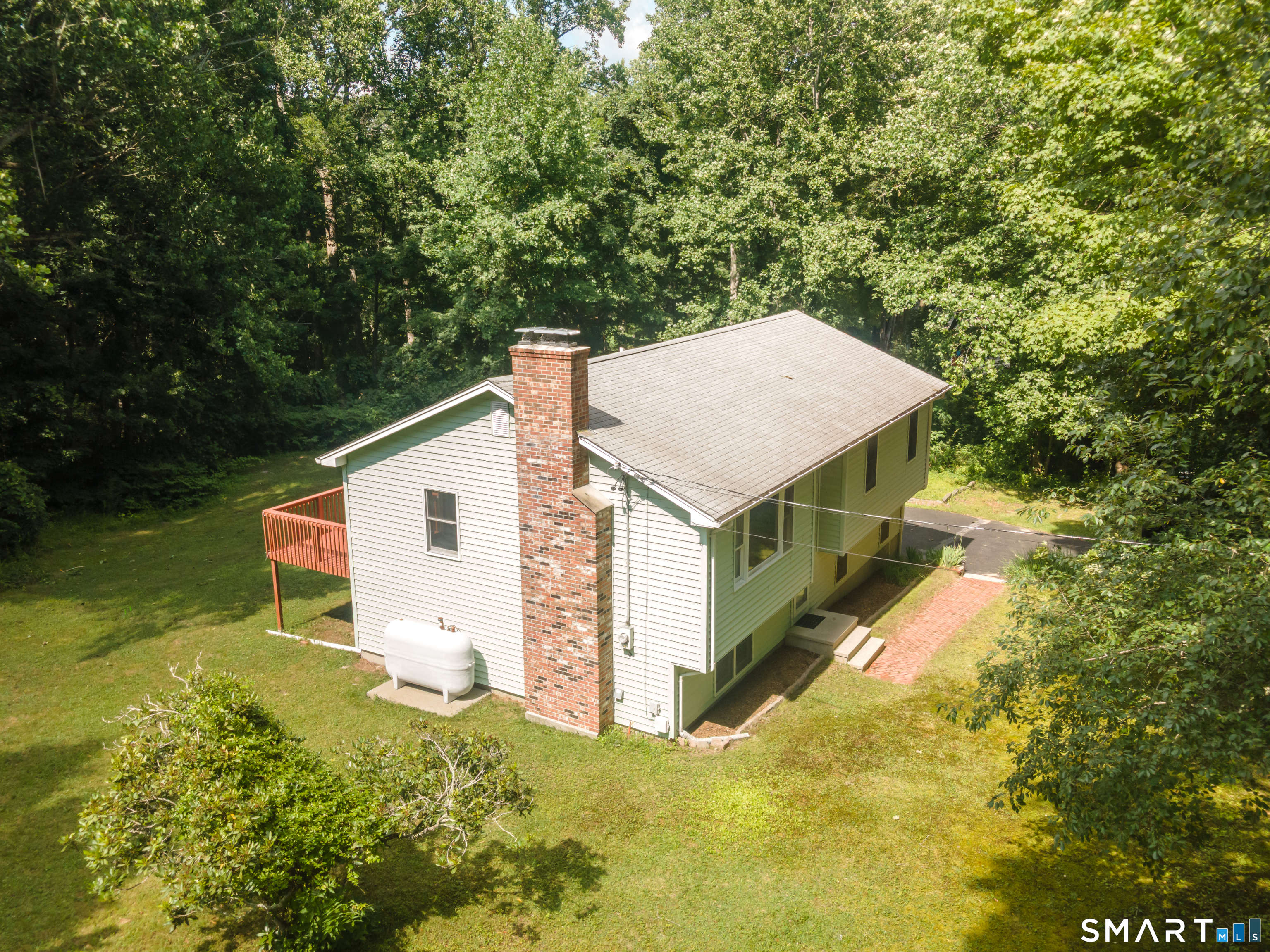19 Holmes Road East Lyme, CT 06333 - Photo 8 of 39