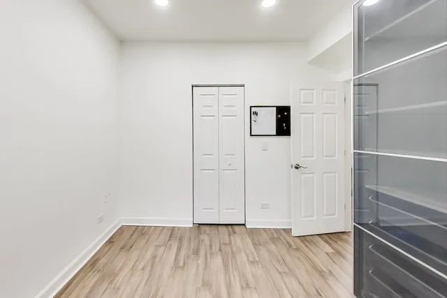 $289,000 | 6421 North Greenview Avenue, Unit 2W, Chicago, IL 60626