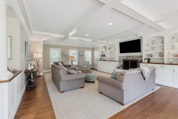 $4,950,000 | 10 Shiverick Road, Dennis, MA 02641
