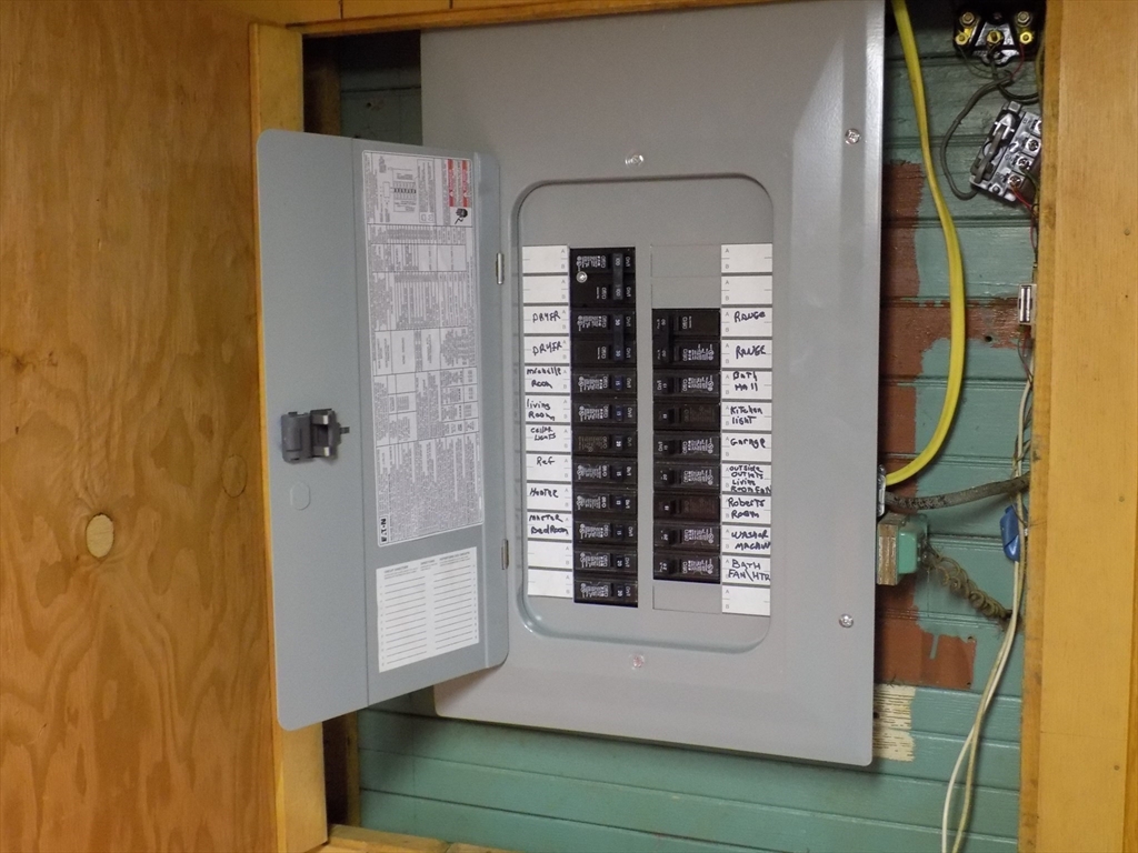 266 Alden Road Fairhaven, MA 02719 - Photo 26 of 38