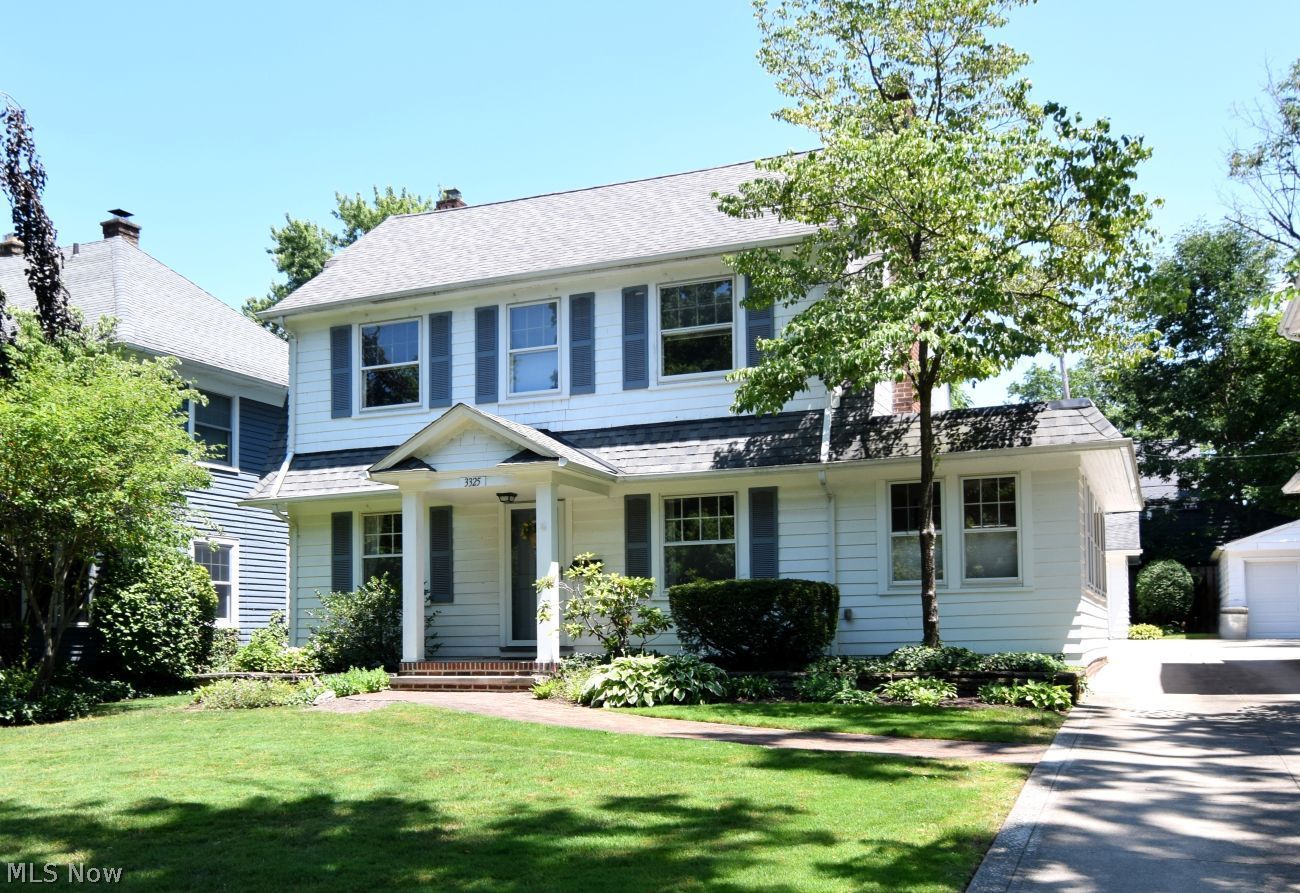 3325 Lansmere Road Shaker Heights, OH 44122 - Photo 3 of 50