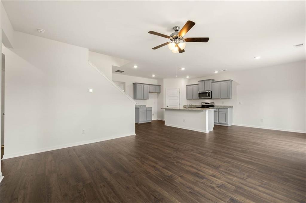 647 Whitman Lane Stockbridge, GA 30281 - Photo 18 of 50