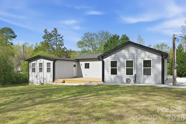 $460,000 | 501 Friendship Drive, Matthews, NC 28105