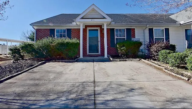 $1,100 | 433 Flowing Creek Drive, Evans, GA 30809