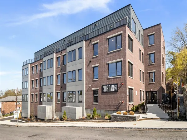 $4,400 | 249 Corey Road, Unit 201, Boston, MA 02135