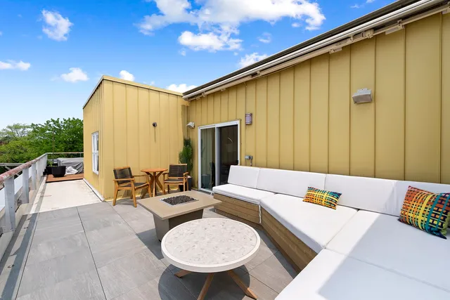 $4,750 | 2300 West Armitage Avenue, Unit 5, Chicago, IL 60647