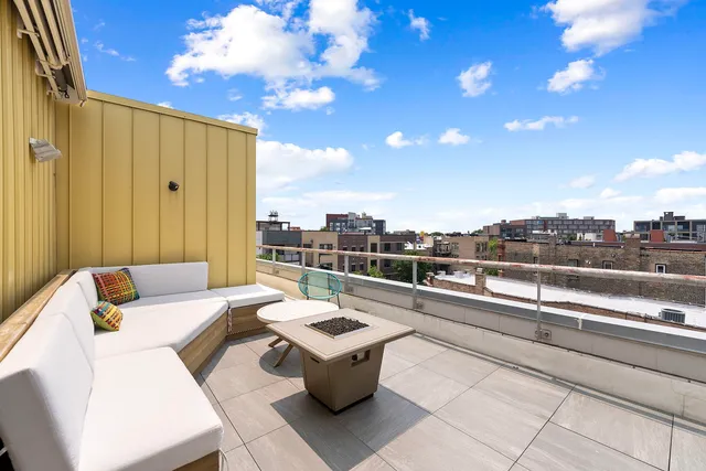$4,750 | 2300 West Armitage Avenue, Unit 5, Chicago, IL 60647
