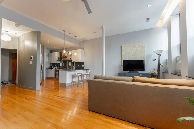 $4,750 | 2300 West Armitage Avenue, Unit 5, Chicago, IL 60647