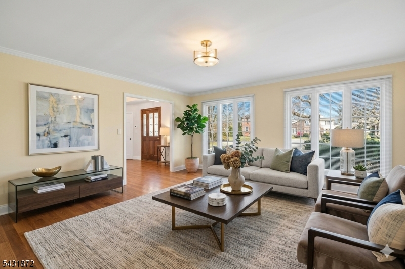 50 Pinewood Crescent Berkeley Heights, NJ 07922 - Photo 8 of 41