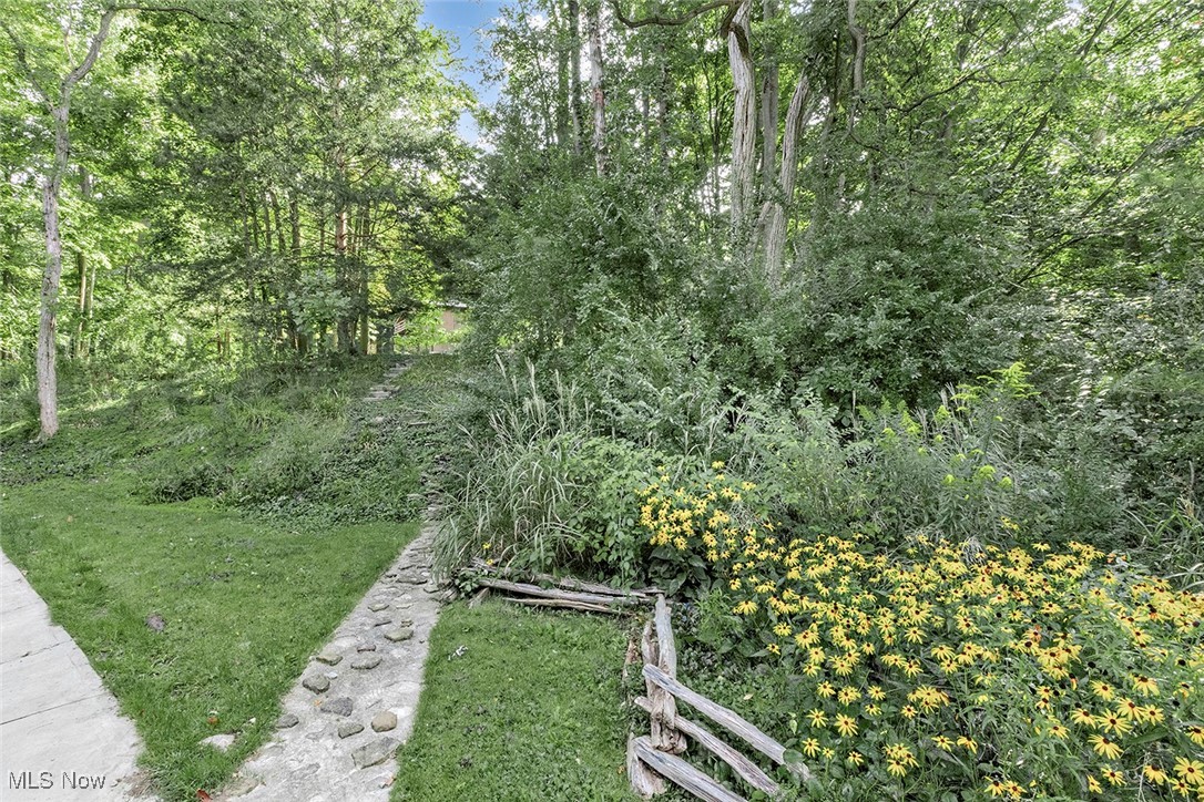 11855 Heath Road Chesterland, OH 44026 - Photo 40 of 49 Gallery Image 40