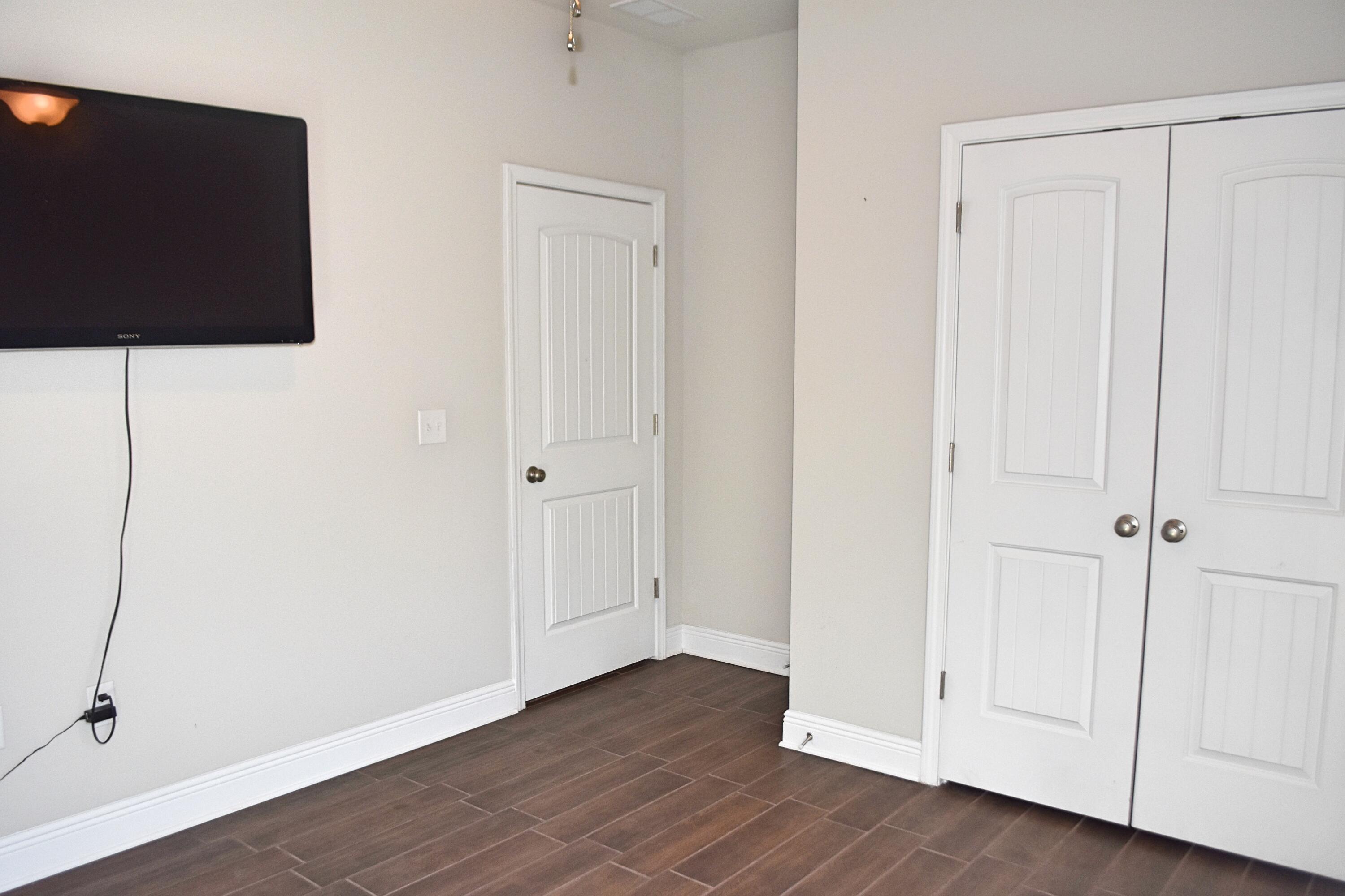 41 Twain Trail Freeport, FL 32439 - Photo 23 of 24 a view of an empty room