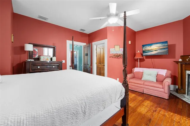 $2,100,000 | 205 Southeast 7th Street, Gainesville, FL 32601