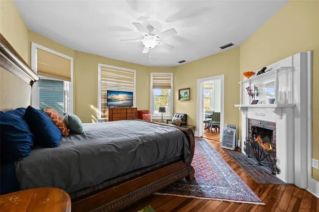 $2,100,000 | 205 Southeast 7th Street, Gainesville, FL 32601