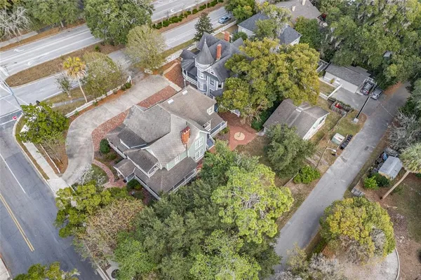 $2,100,000 | 205 Southeast 7th Street, Gainesville, FL 32601