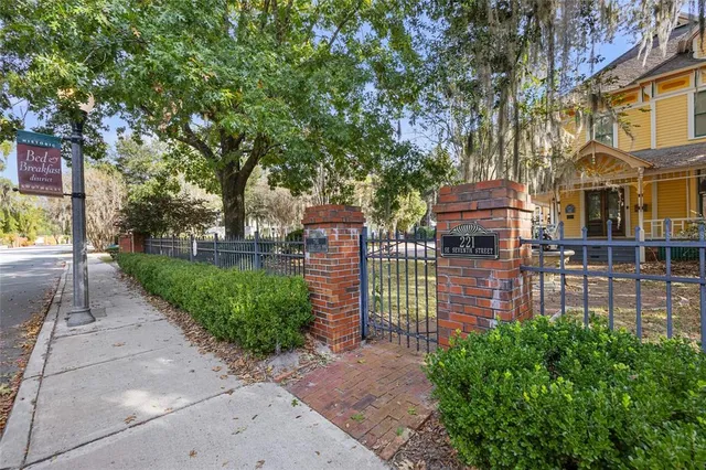 $2,100,000 | 205 Southeast 7th Street, Gainesville, FL 32601