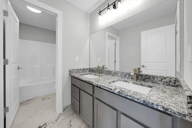 $795,860 | 3490 Mare Circle, Commerce Township, MI 48382