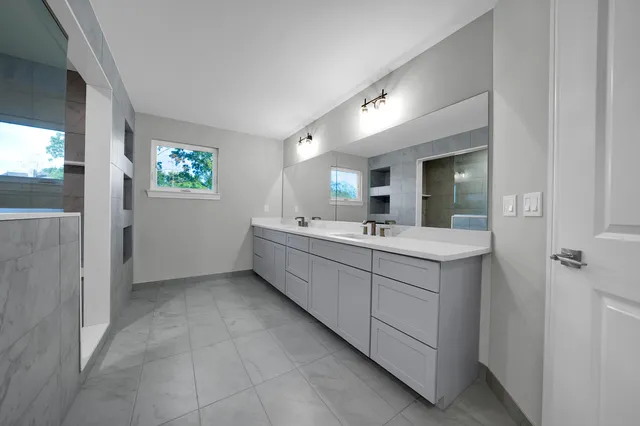 $795,860 | 3490 Mare Circle, Commerce Township, MI 48382