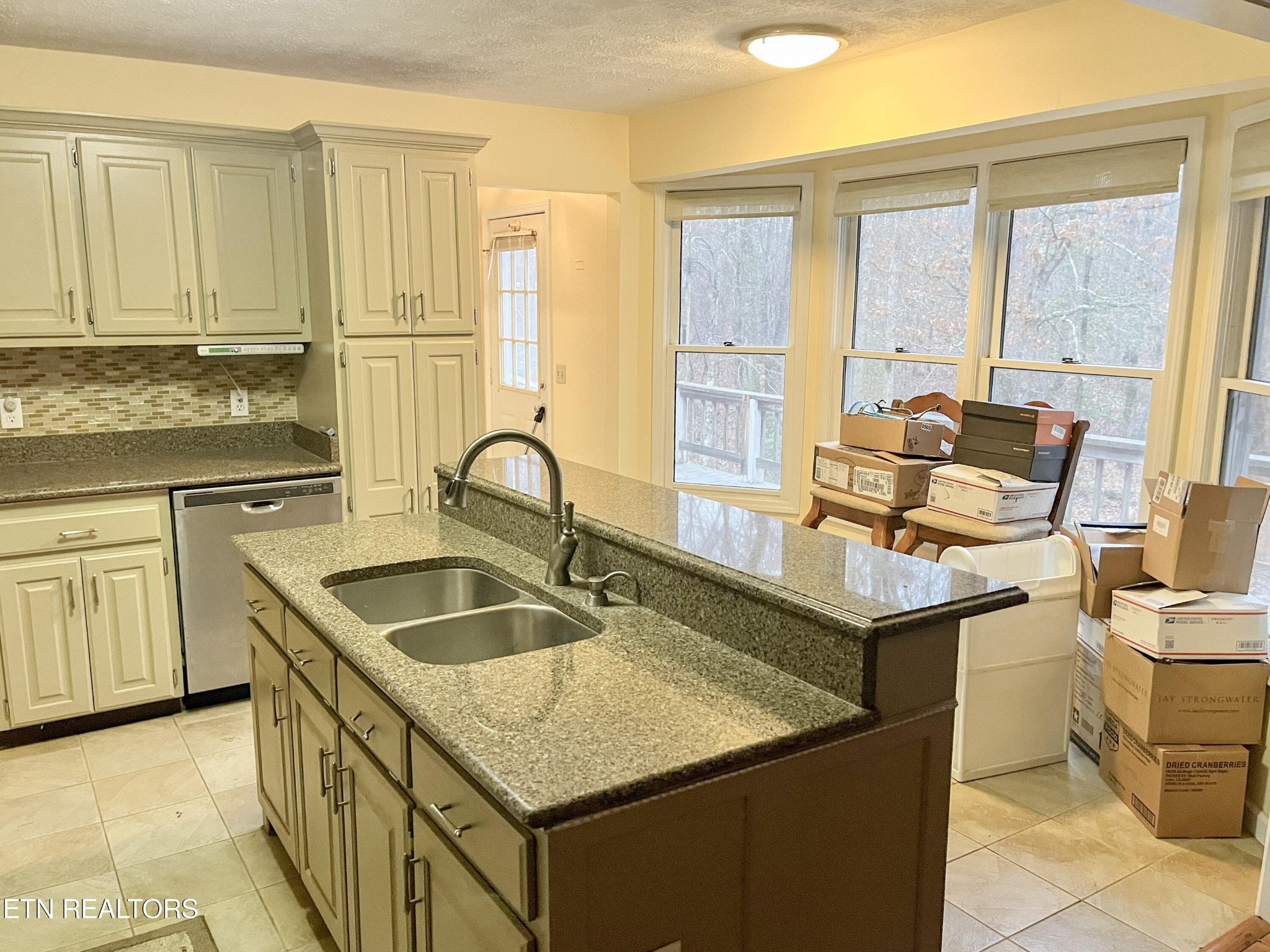 182 Rhonda Road Monterey, TN 38574 - Photo 6 of 23 Gallery Image 6