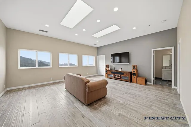 a view of a pathway with a yard