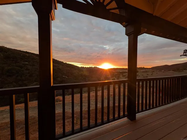 $2,200,000 | 1925 Robinhood Road, Vista, CA 92084