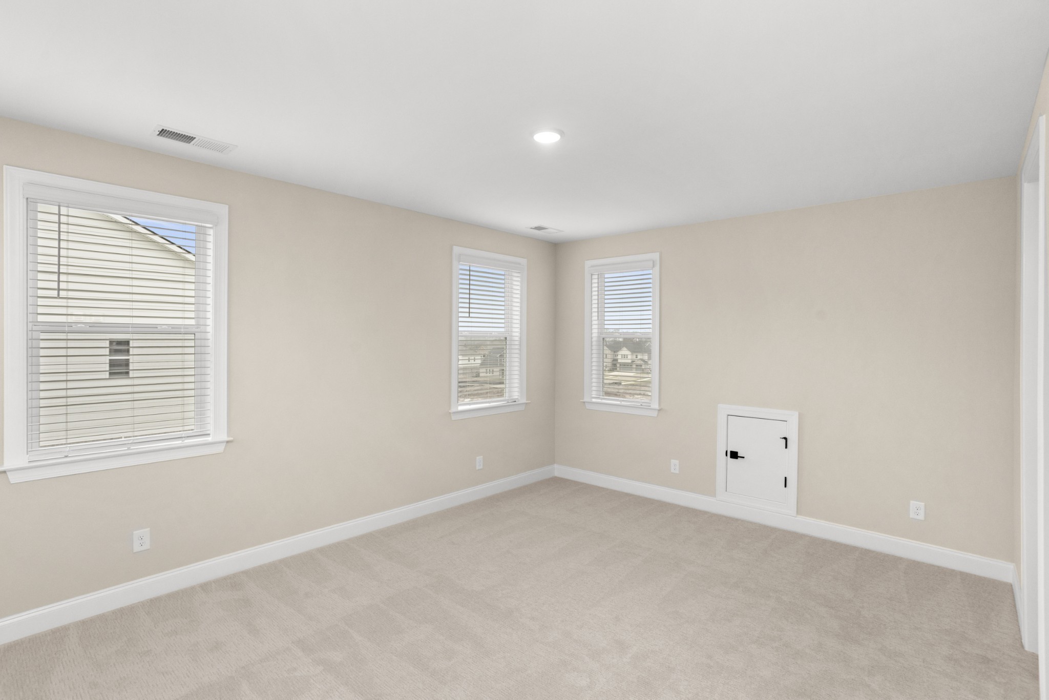 1939 Harmony Road Spring Hill, TN 37174 - Photo 29 of 50 an empty room with a window