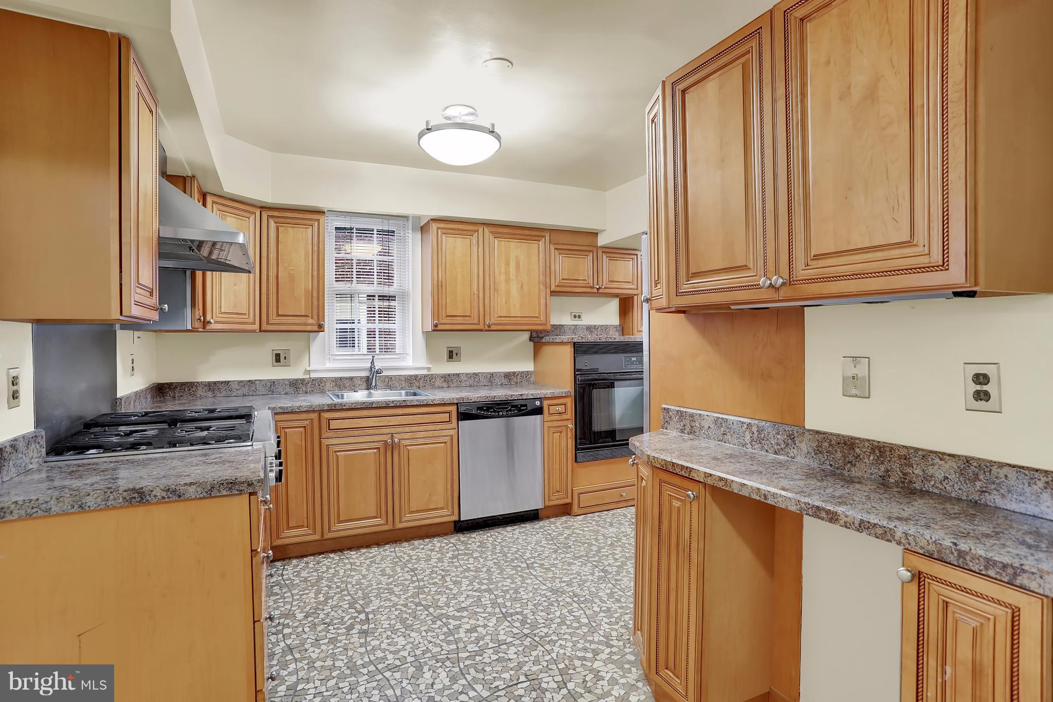 9408 Flower Avenue Silver Spring, MD 20901 - Photo 2 of 29 A gourmet kitchen the chef will simply LOVE!