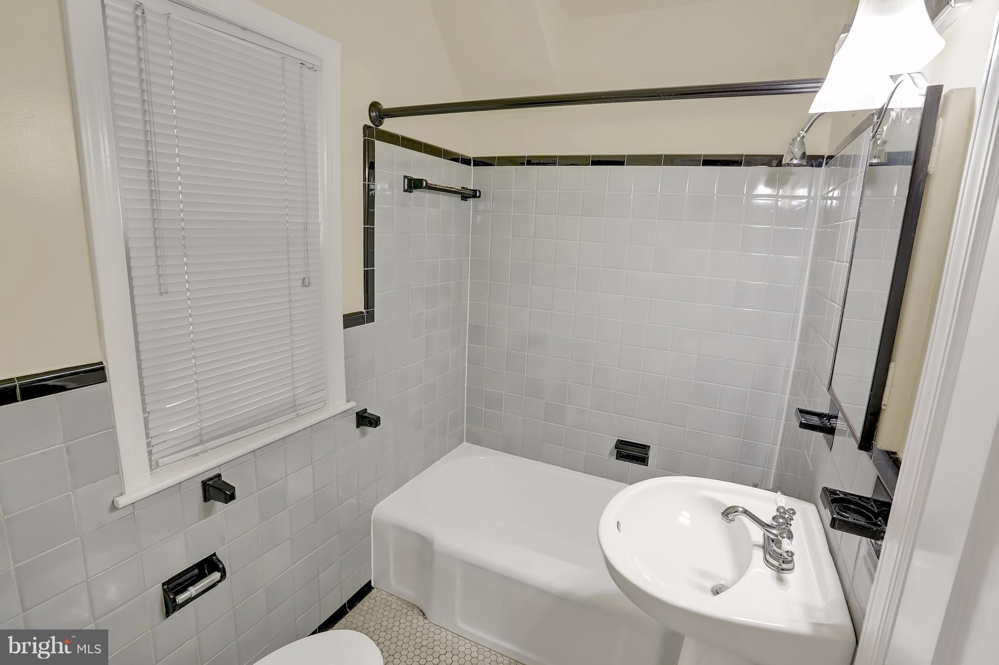 9408 Flower Avenue Silver Spring, MD 20901 - Photo 17 of 29 Gorgeous master bathroom