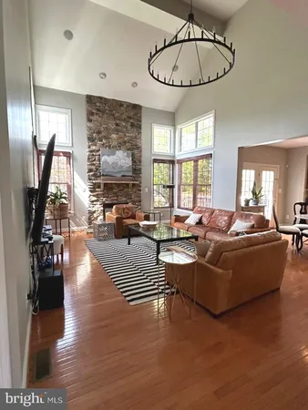 $5,200 | 43708 Red House Drive, Leesburg, VA 20176