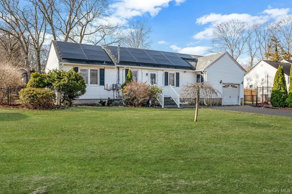 $549,000 | 64 Beech Avenue, Farmingville, NY 11738