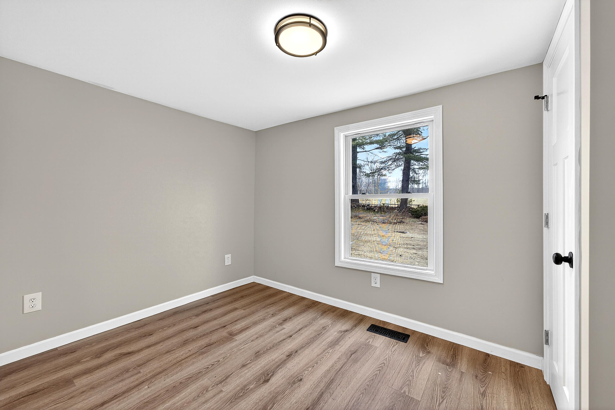 548 N Road Mount Vernon, ME 04352 - Photo 15 of 34 017_DSC08491