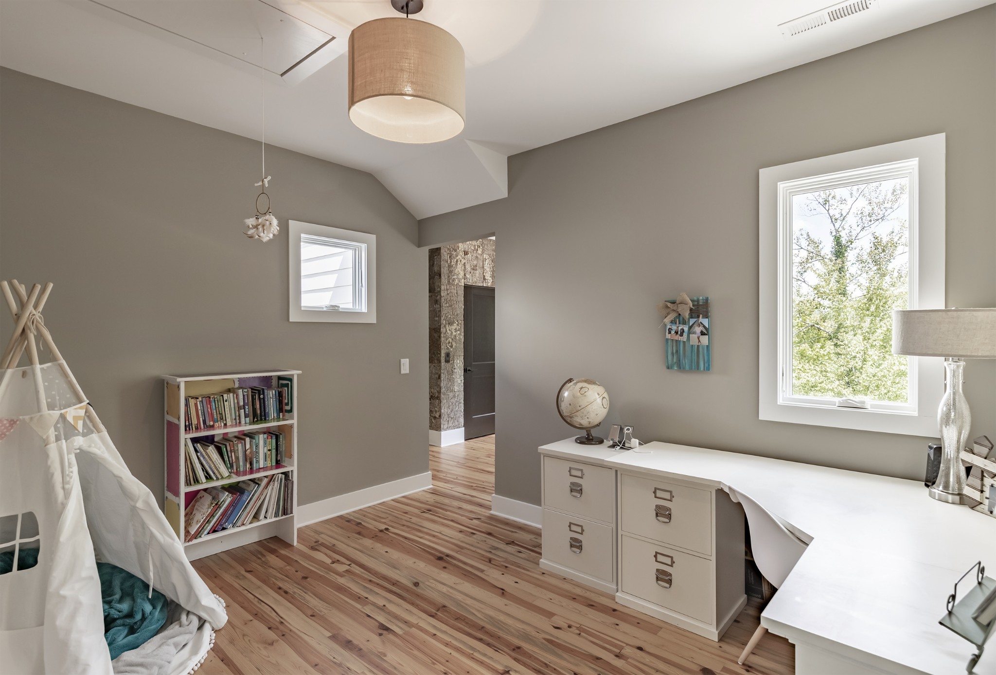 5304 Old Harding Road Franklin, TN 37064 - Photo 16 of 29 a room with a bed and a window