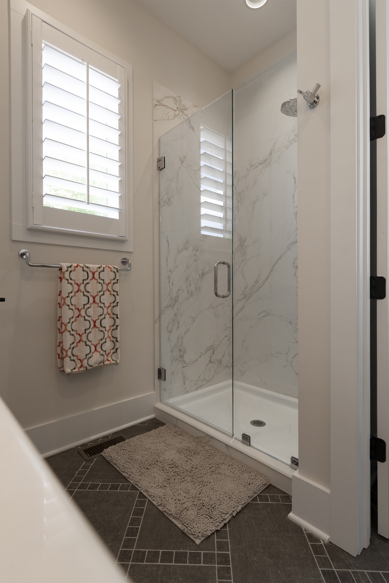 5304 Old Harding Road Franklin, TN 37064 - Photo 21 of 29 a bathroom with a shower