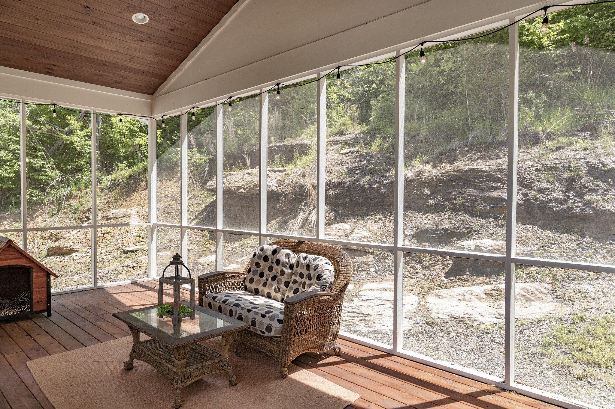 5304 Old Harding Road Franklin, TN 37064 - Photo 27 of 29 a living room with furniture and a window