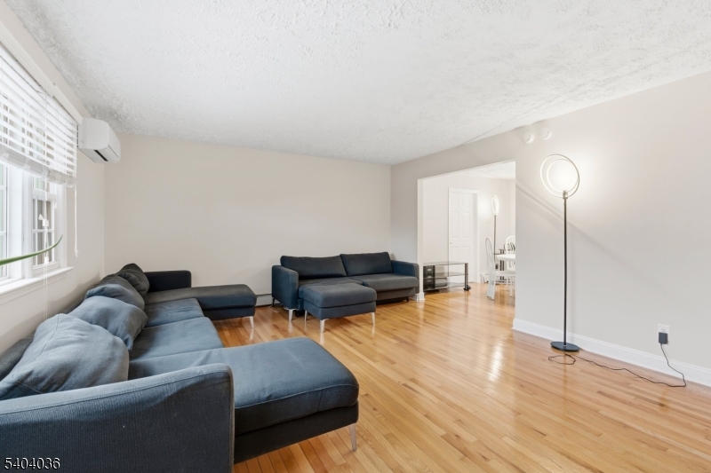 295 Franklin Road Denville, NJ 07834 - Photo 4 of 33