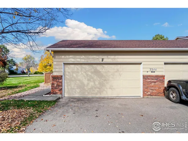 a view of a car garage