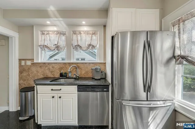 $999,000 | 232 West Midland Avenue, Paramus, NJ 07652