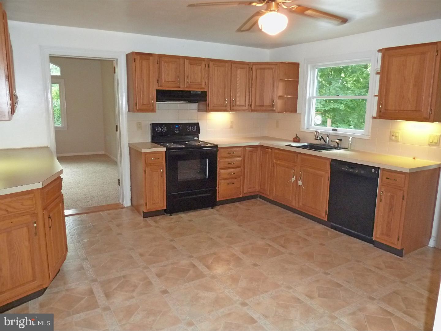 1408 Dillon Road Ambler, PA 19002 - Photo 3 of 25 Kitchen