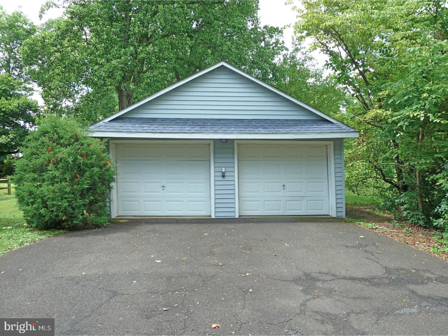 1408 Dillon Road Ambler, PA 19002 - Photo 22 of 25 Garage