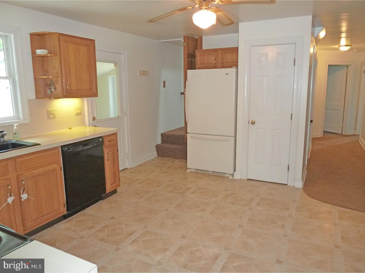1408 Dillon Road Ambler, PA 19002 - Photo 4 of 25 Kitchen