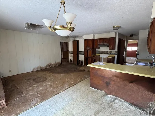 $69,900 | 2818 Windwood Drive, Poplar Bluff, MO 63901