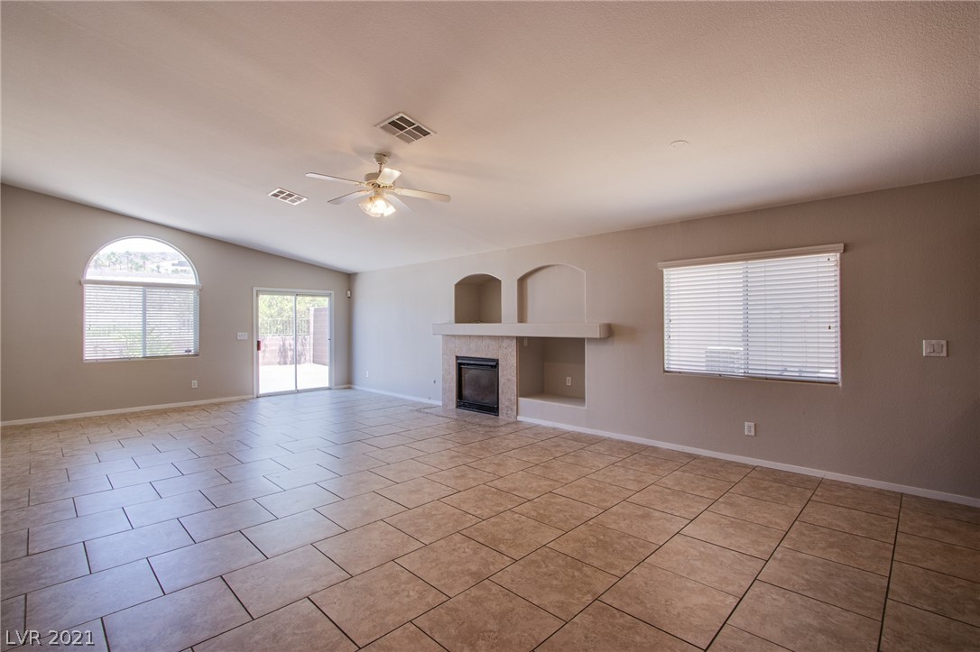 2284 Chestnut Ranch Avenue Henderson, NV 89052 - Photo 13 of 33 Gallery Image 13