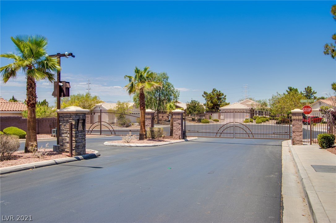 2284 Chestnut Ranch Avenue Henderson, NV 89052 - Photo 32 of 33 Gallery Image 32