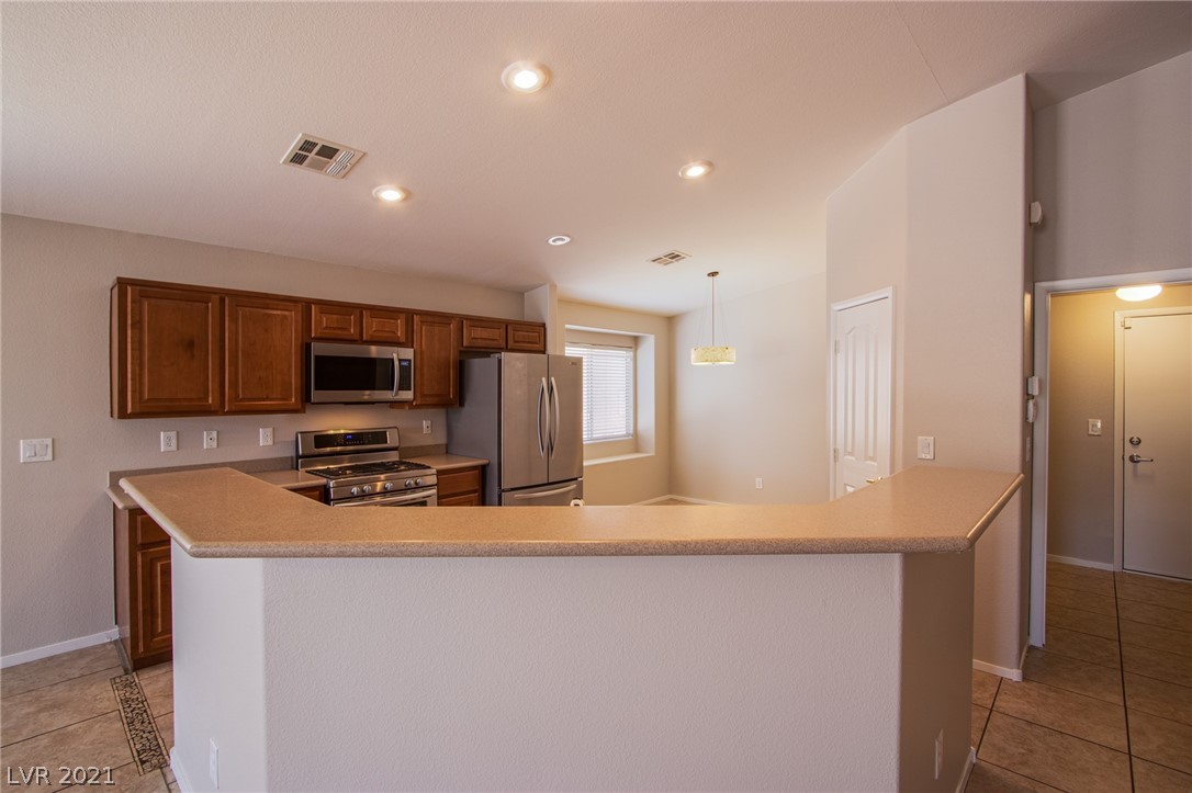 2284 Chestnut Ranch Avenue Henderson, NV 89052 - Photo 8 of 33 Gallery Image 8