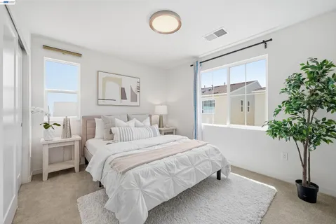 $1,130,000 | 8556 Seawind Way, Newark, CA 94560