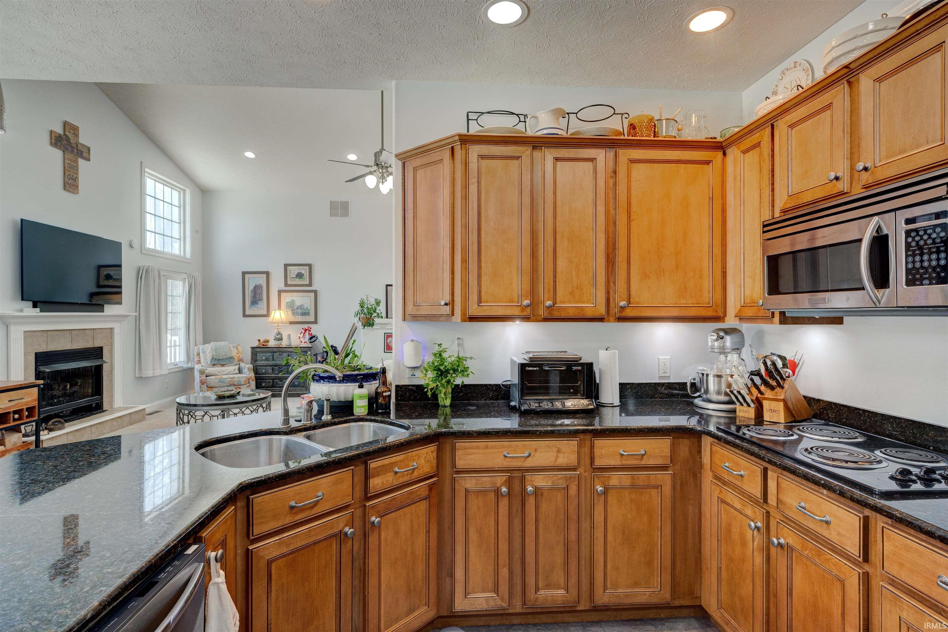 813 Rudolph Lane Santa Claus, IN 47579 - Photo 9 of 36