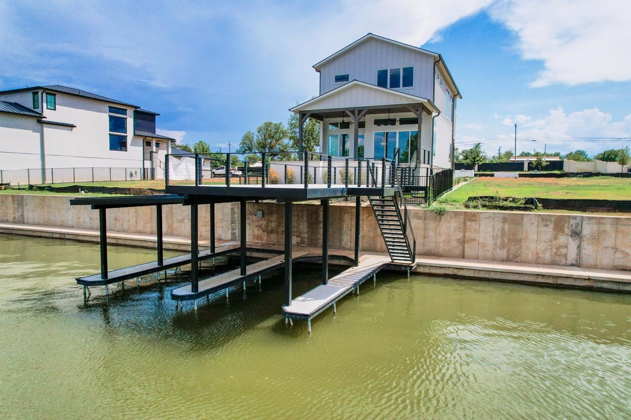 320 Lake Street Kingsland, TX 78639 - Photo 28 of 30 a view of a swimming pool with a bench
