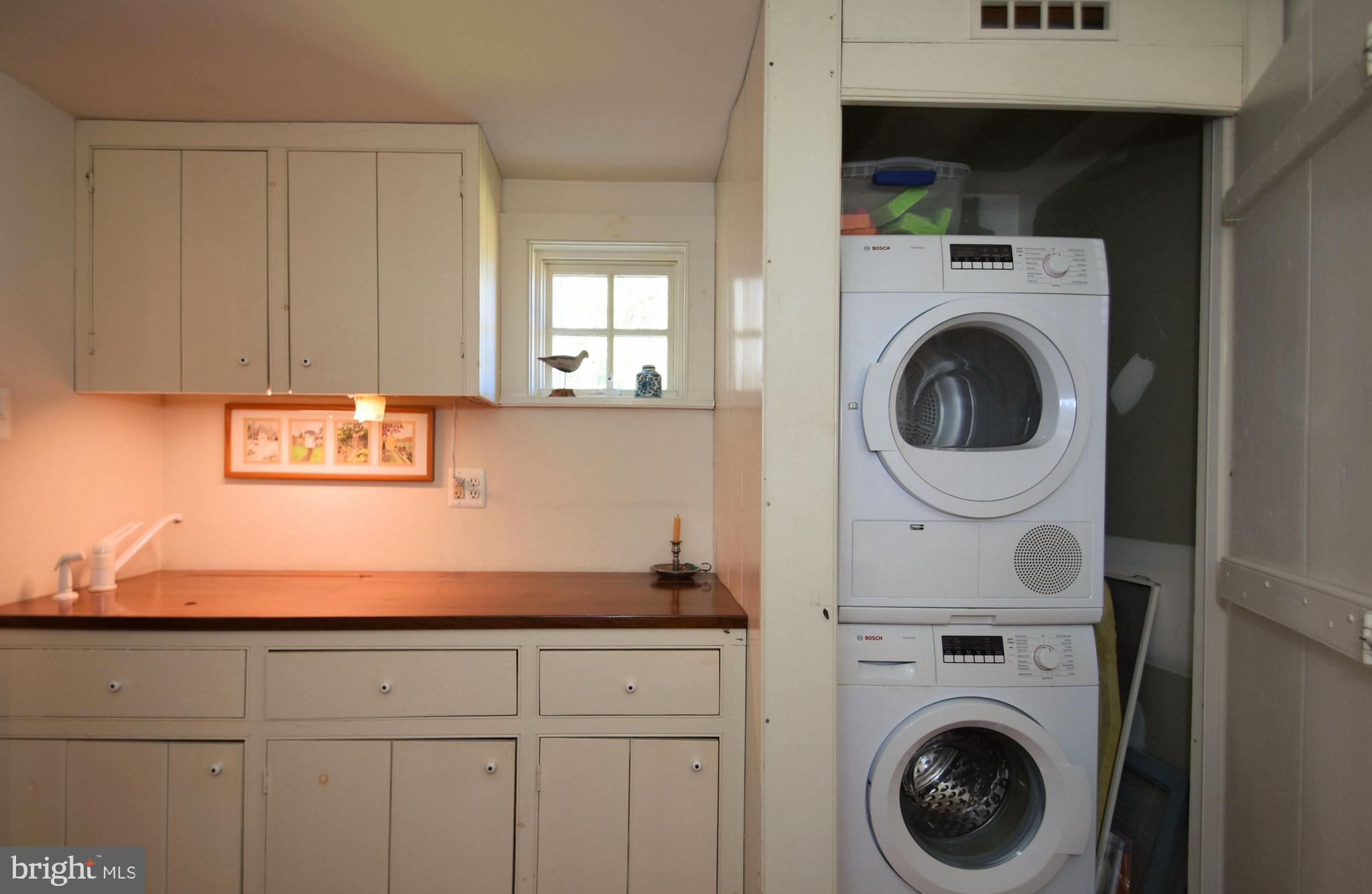 554 Mud Road Newtown, PA 18940 - Photo 21 of 46 Laundry area in Master Bathroom