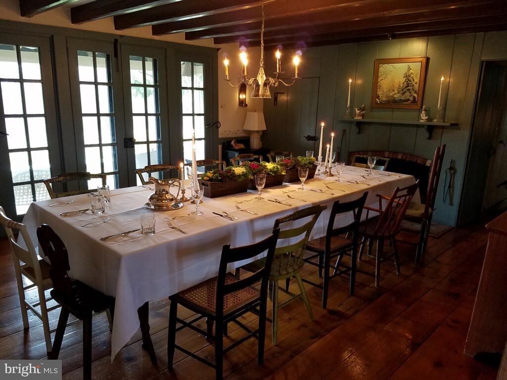 554 Mud Road Newtown, PA 18940 - Photo 8 of 46 Ready for a Party!